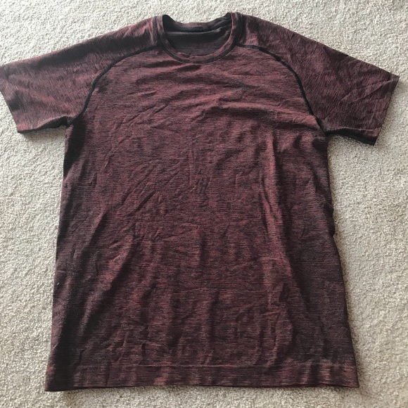 lululemon athletica Other - Men’s Lululemon metal vent shirt 🇨🇦🍋